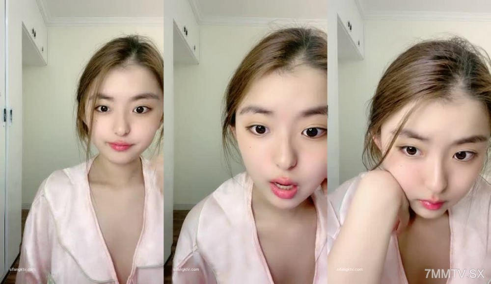 放假在家里浪，学生妹【就叫好好】收礼露点 ，太嫩了立马开撸，下学期的生活费这下有着落了 (1)