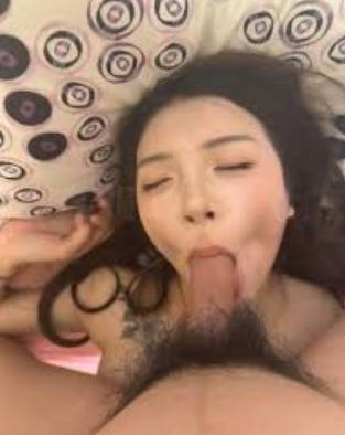 【Stripchat】高颜值黑丝反差母狗「LinLin_cpp」M属性精神小妹和黄毛大战黑丝啪啪掐脖子扇耳光草逼