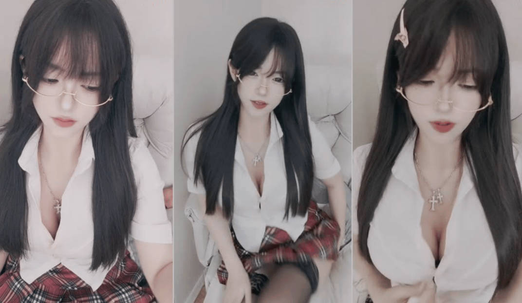 绝色佳人【爱妃】眼睛女神~JK制服~粉嫩雪白巨乳(6V)
